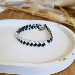 Bracelet pierres japonaises - Myia - Blanc, noir & argent asymétrique